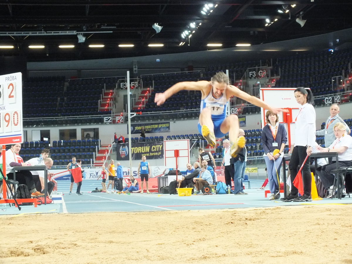 4. leszek stecula w skoku w dal