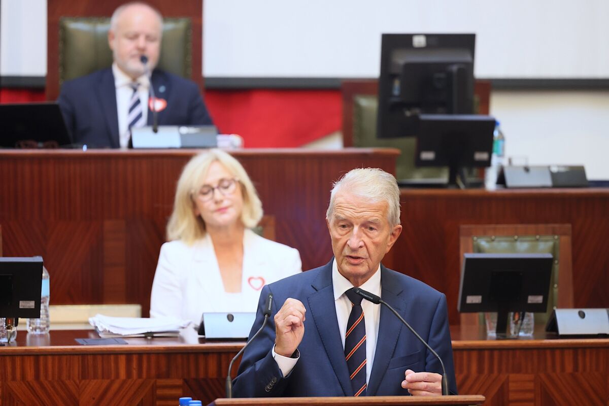 prof lekston odznaczony 4